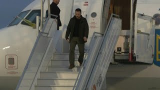 Volodymyr Zelensky arrive en France  AFP Images [upl. by Noir]