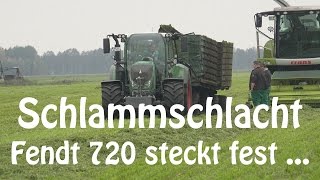 Schlammschlacht  Fendt 720 fährt sich fest [upl. by Allecsirp]