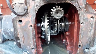 Mechanizm Różnicowy Atak Ursus C 385  Repair New Video 2020 14 January [upl. by Nosaes]