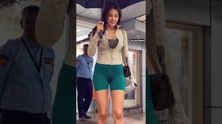 Oh My GodSushant Singh Rajput girlfriend Rhea Chakraborty ne tight kapde me Honey Singh Songs [upl. by Shermy509]