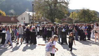 RTV Cetinje  Održana manifestacija quotNjeguška trpezaquot [upl. by Ydda]