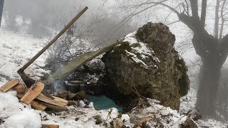 Winter Bushcraft amp Building Bushcraft Survival Shelter In the Snow Outdoor Cooking Fireplace [upl. by Sukramaj]