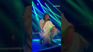 Paulo Londra cantando quotChica Paranormalquot en Razzmatazz❤️ paulolondra shorts [upl. by Anaerb120]