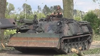 STURM 2014  Bundeswehr beseitigt Sturmschäden in Düsseldorf  Pionierpanzer Dachs bei der Arbeit [upl. by Clothilde961]