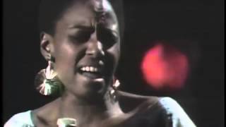 Miriam Makeba  Jolinkomo Live 1967 [upl. by Mayrim]