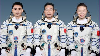 Replay Chinas Shenzhou 13 crew returns to Earth [upl. by Coussoule706]