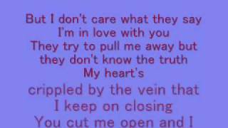 Leona Lewis Bleeding love lyrics [upl. by Anglo76]