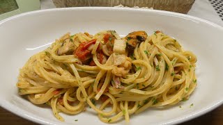 SPAGHETTI ALLA FRUTTI DI MARE SURGELATI I Ricetta delle Spaghetti ai frutti di mare surgelati 94 [upl. by Elimay]