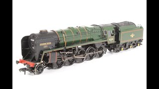 Bachmann BR Class 9F Steam Loco quotEvening Starquot pulling 16car BR Freight Train [upl. by Notfa700]