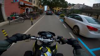 Short city ride  YAMAHA XT660X  AKRAPOVIČ 4K [upl. by Anertal]