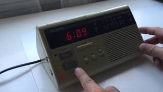 SONY ICFC220L Clok  Radio  Despertador [upl. by Affra]