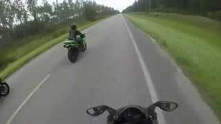 06 Kawasaki ZX10R vs 12 ZX14R Roll On Race [upl. by Lorant]