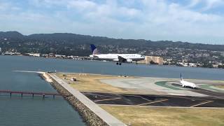 Incredible San Francisco Airport Parallel Landing [upl. by Bradney]