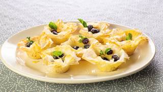 Receta de Tartaletas de pasta phylo con queso brie y blueberries [upl. by Sousa]