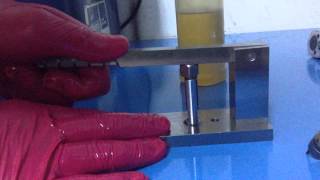 Refilling Calibrating Bosch piezo injectors [upl. by Elocan]