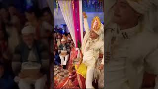 Pankaj rawat ne uthaya twinkle glem ko ❤ l pahadi culture on weeding 🧿 wedding viralvideo [upl. by Naujad780]