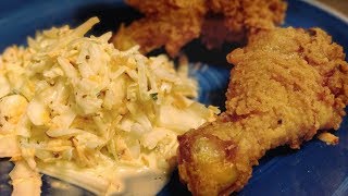 Fried Chicken wie bei KFC selbstgemacht  Frittiertes Hühnchen mit würziger Panade Rezept [upl. by Nesyrb343]