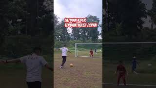 Kiper masa depan football sepakbola skills arsenioandkenkenchannel [upl. by Osbourne]