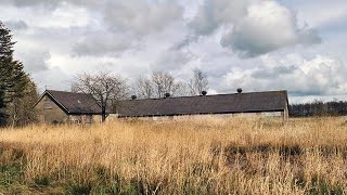 Wij bezochten een VERLATEN varkensboerderij 10 jaar verlaten URBEX [upl. by Pietrek]