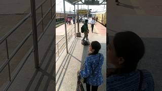 Train Tracks amp Good VibesDay1 travel shorts minivlog vlogstimewithjuhi [upl. by Nwahsan]