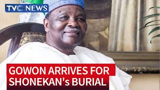 VIDEO Yakubu Gowon Arriving for the LyinginState of Ernest Shonekan [upl. by Bussey]