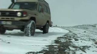 Mongolei offroad im Schnee [upl. by Ahtenak877]