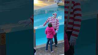 Ok okay 🤭😂 Tom the mime SeaWorld seaworldmime funny comedy funnyvideo viralvideo fun shorts [upl. by Kerri916]