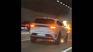 automobile RENAULT HEV GRAND KOLEOS HYBRID 르노 그랑콜레오스 하이브리드 사고 경남 함안군 남해고속도로 부산 방향 산인터널 내부 SUV 차량 화재 [upl. by Birdella]