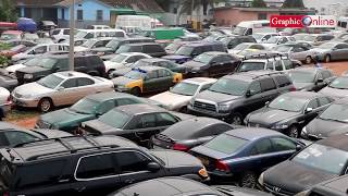 Customs impounds 300 vehicles Owners evaded duties [upl. by Enelear]