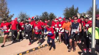 Chihuahuenses participan en carrera pedestre Guantes y Bonetes [upl. by Coray]