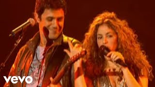 Shakira  La Tortura Live [upl. by Retloc]