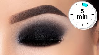 5 MINUTE Classic Black Smokey Eyes Tutorial [upl. by Byler]