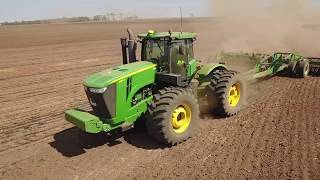 Discing  John Deere 9510R AUSTRALIA [upl. by Oremar402]