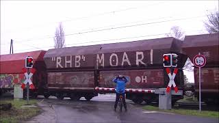 Bahnübergang Haldern Rees  German Railroad crossing  Duitse Spoorwegovergang [upl. by Ahtnamys]