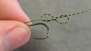 How to quickly tie a fishing hook [upl. by Loris323]