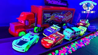 CARS DIECAST GLOW RACERS MACK CAMPEONATO [upl. by Nonez]