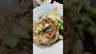 Kesukaanku pempek kulit kalau kalian apa dewizf kuliner pempek shorts short youtubeshorts fyp [upl. by Benji350]