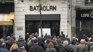 Commémoration des attentats du 13 novembre Borne arrive au Bataclan  AFP Images [upl. by Seiden949]