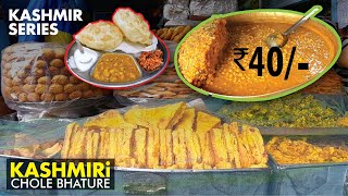 Chole Bhature  Kashmir Food Tour  Street Food Srinagar  Bread Pakora in Kashmir [upl. by Schlicher]