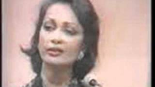 Tum Na Janay Kis Jahan Chitra Singh Live in Pakistan 1979 [upl. by Freddie352]