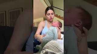 Have you tried this trick newmom burp burpbaby howtoburpbaby parentingtips babytips newborn [upl. by Notnyw]