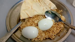 easy breakfast recipe EGG PANCIT CANTON amp KHUBOS YUMMY ASMR [upl. by Aamsa]