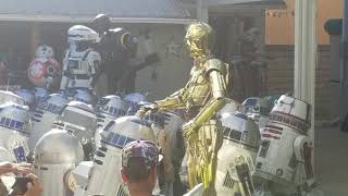 SamuVlog  R2LA  Gordon Tarpley in C3PO shows up [upl. by Amund]