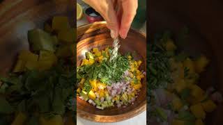 Salmón mango y aguacate para una ENSALADA PERFECTA recetasfaciles [upl. by Noraed]