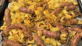 SALSICCIA FUNGHI E PATATE GRATINATI AL FORNO di Betty e Marco  Ricetta facile e veloce [upl. by Arretnahs]