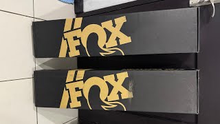 2025 Fox 34 29er Fork 120mm Boost Podium Gold Edition [upl. by Eimrej30]