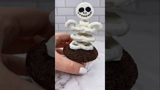 Jack Skellington Cupcakes 💀🖤 cake halloween cupcakes cakedbyrach jackskellington shortsfeed [upl. by Photina]