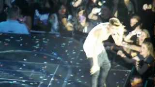 Justin bieber faints on stage London 02 arena 070313 [upl. by Pitt]