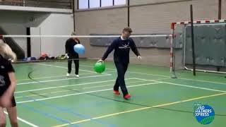 Badminton Jeugdtrainers express Motorisch leren  Differentieel leren [upl. by Nosnah]