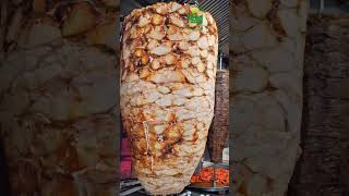 Herrliches syrisches Döner food foodie streetfood berlinfood schawarma döner chef [upl. by Ariamat]